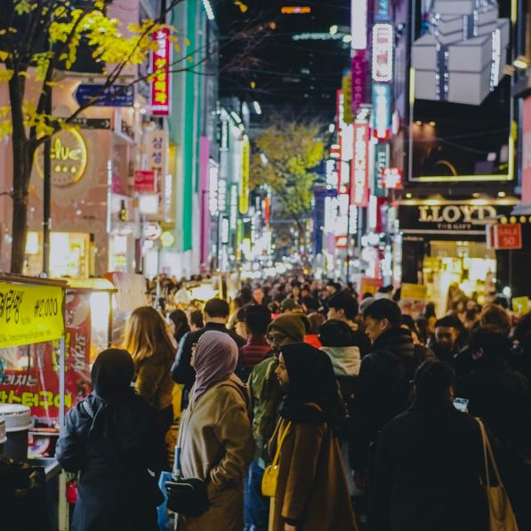 Top 10 Must-Do Adventures in Seoul for Foreign Travelers